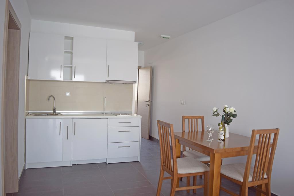 Apartments King Podstrana Ngoại thất bức ảnh