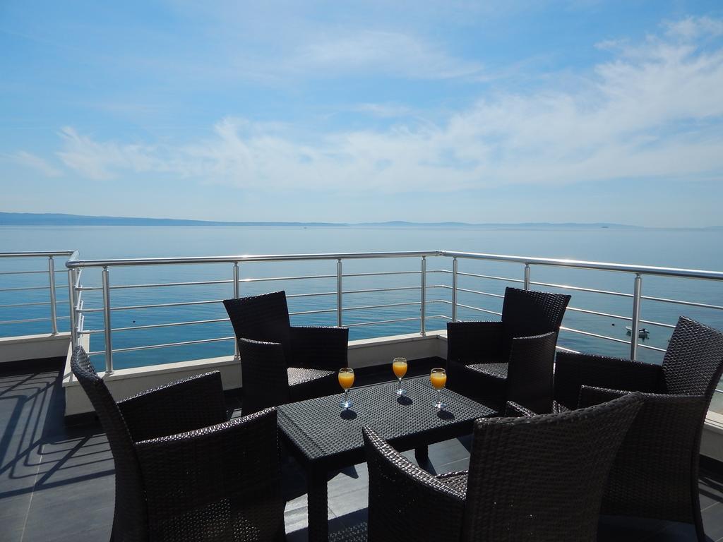 Apartments King Podstrana Ngoại thất bức ảnh